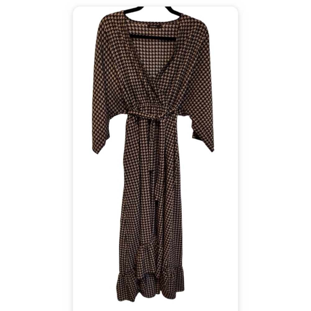 Zara Houndstooth Midi dress - Size Large